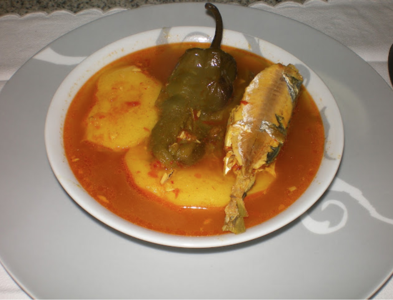 Pimentón con jurel.